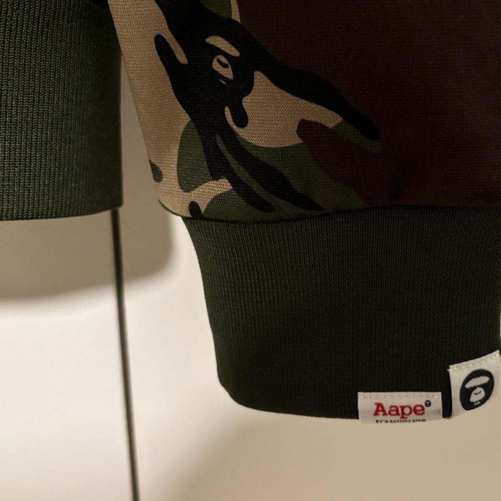 AAPE Now  by A Bathing Ape Camo Bomber Jacket - Medium - Picture 9 of 15